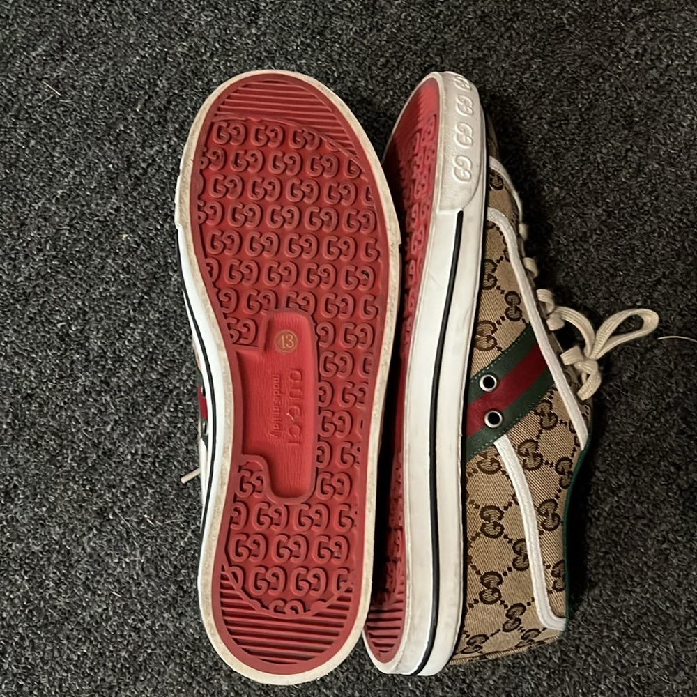 Men’s Gucci tennis shoes - Picture 3 of 12